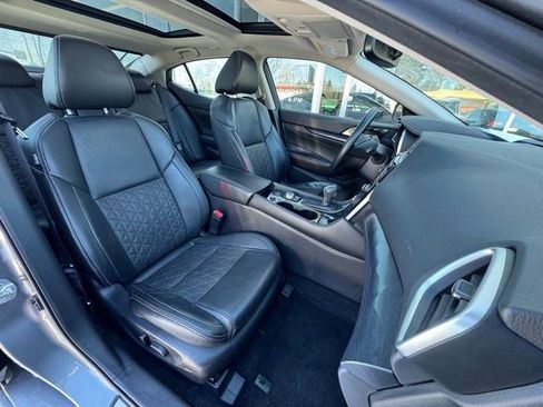 Used 2019 Nissan Maxima Platinum w/ Sport Mat Group FWD image 11