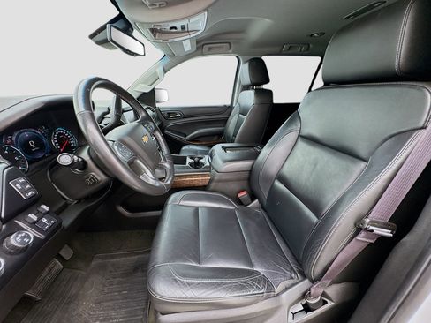 Used 2017 Chevrolet Suburban LT w/ Luxury Package image 13