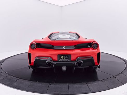 Used 2020 Ferrari 488 Pista Coupe RWD image 22