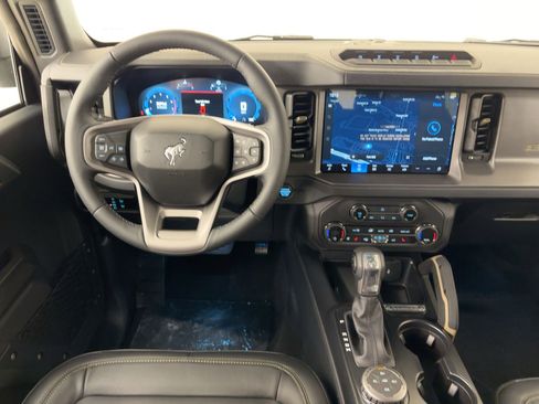 New 2025 Ford Bronco Badlands w/ Sasquatch Package image 28