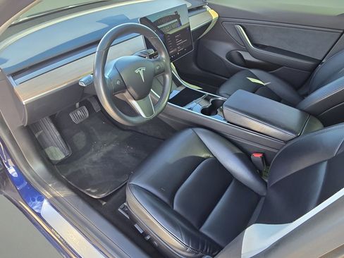 Used 2019 Tesla Model 3 Standard Range Plus image 21