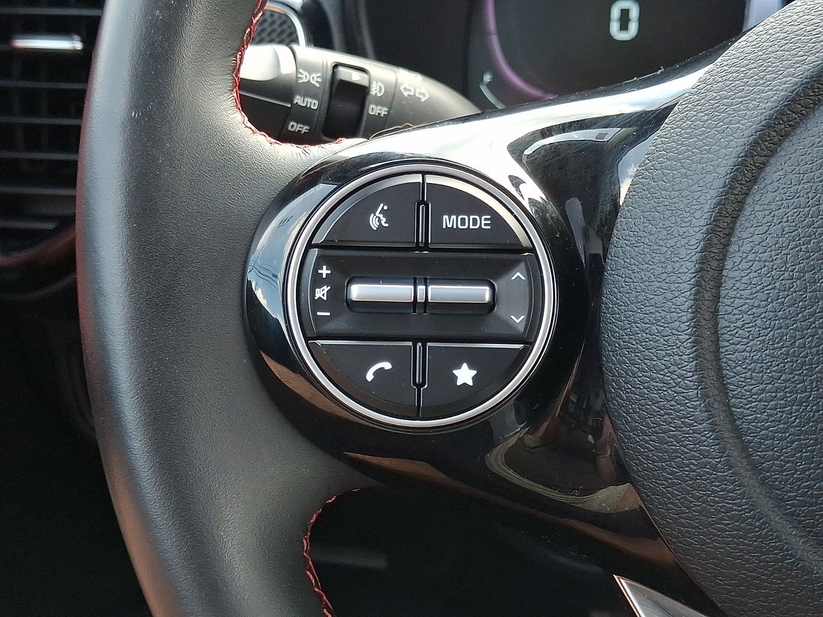 Used 2023 Kia Soul GT-Line w/ GT-Line Technology Package FWD image 28
