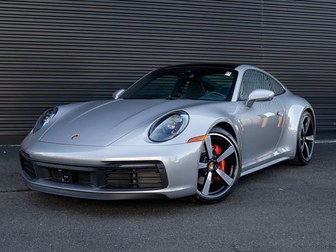 Used 2024 Porsche 911 Carrera S RWD image 1
