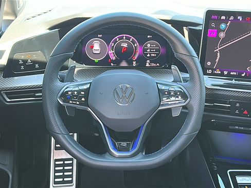 Used 2025 Volkswagen Golf R Black Edition image 22