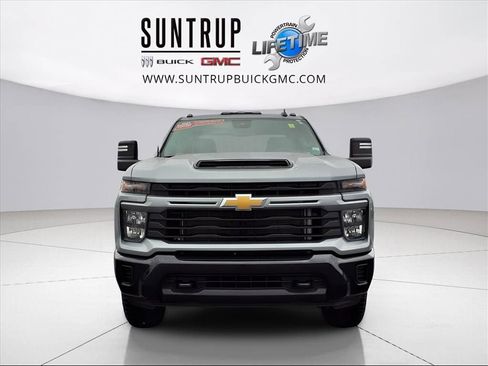 Used 2024 Chevrolet Silverado 2500 Custom w/ Custom Value Package image 24