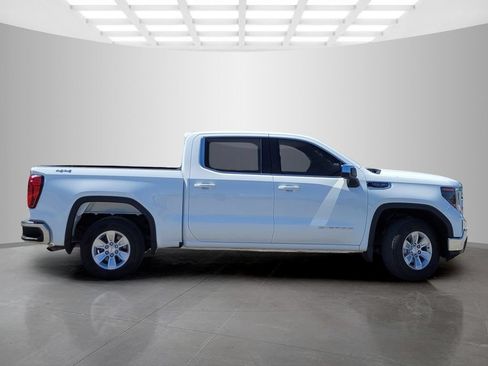 Used 2023 GMC Sierra 1500 SLE AWD/4WD image 3