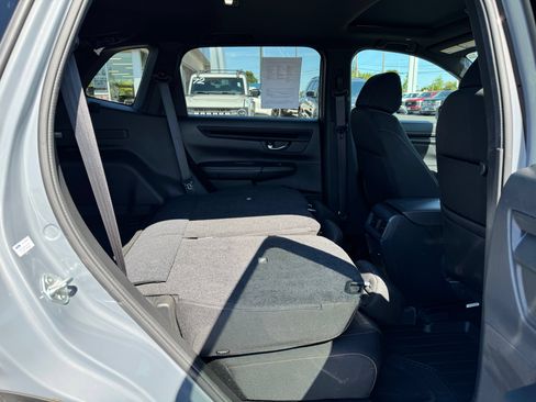 Used 2024 Honda CR-V Sport image 29