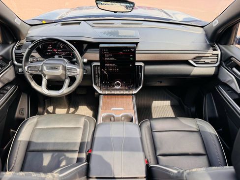 Used 2024 GMC Acadia Denali w/ Super Cruise Package FWD image 29