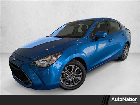 Used 2019 Toyota Yaris LE image 1