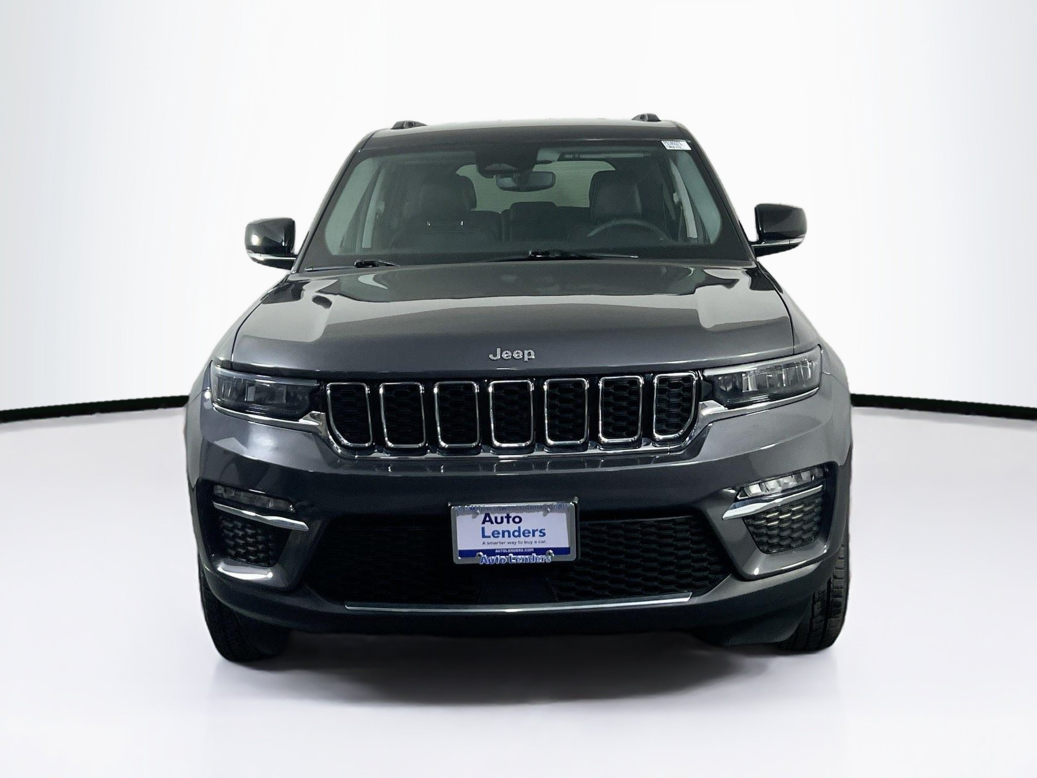 Used 2023 Jeep Grand Cherokee Limited w/ MOPAR Finishing Package AWD/4WD image 2