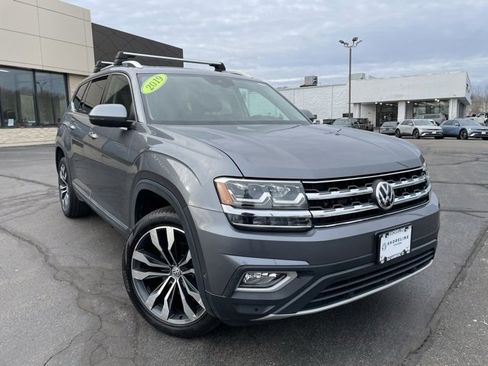 Used 2019 Volkswagen Atlas SEL Premium image 3