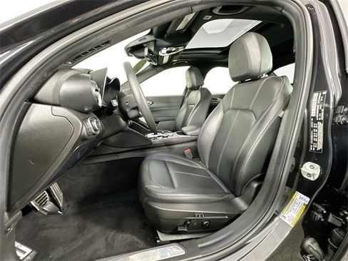 Used 2022 Alfa Romeo Giulia Ti image 4