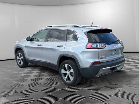 Used 2019 Jeep Cherokee Limited w/ Luxury Group AWD/4WD image 3