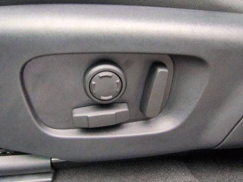 New 2026 Land Rover Range Rover Evoque S image 17