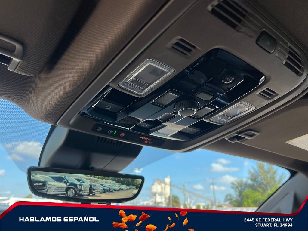 New 2026 GMC Yukon Denali w/ Denali Reserve Package AWD/4WD image 34