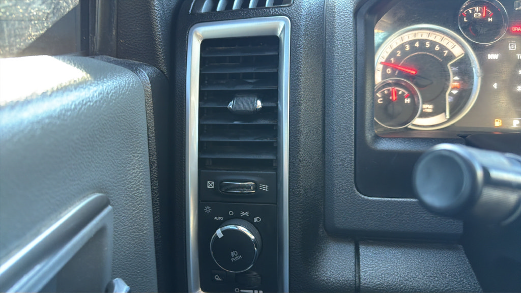 Used 2019 RAM 1500 Warlock AWD/4WD image 22
