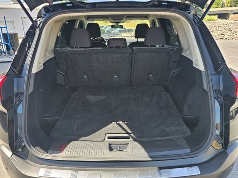 Used 2022 Nissan Rogue SV AWD/4WD image 17