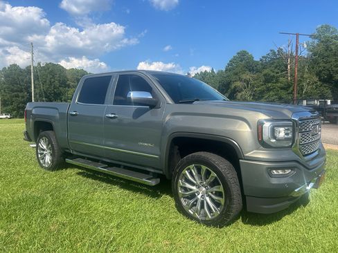 Used 2018 GMC Sierra 1500 Denali AWD/4WD image 7