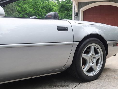 Used 1996 Chevrolet Corvette Convertible RWD image 78