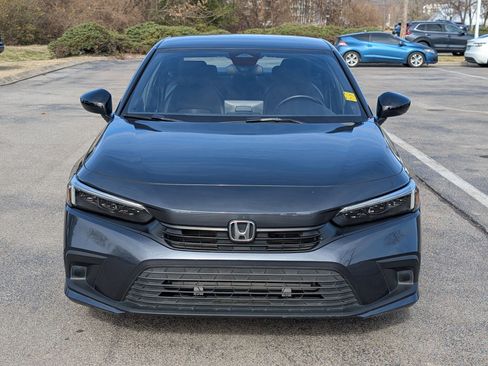 Used 2023 Honda Civic Sport image 6