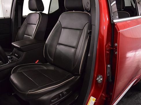 Used 2023 Chevrolet Traverse Premier w/ LPO, Floor Liner Package image 28