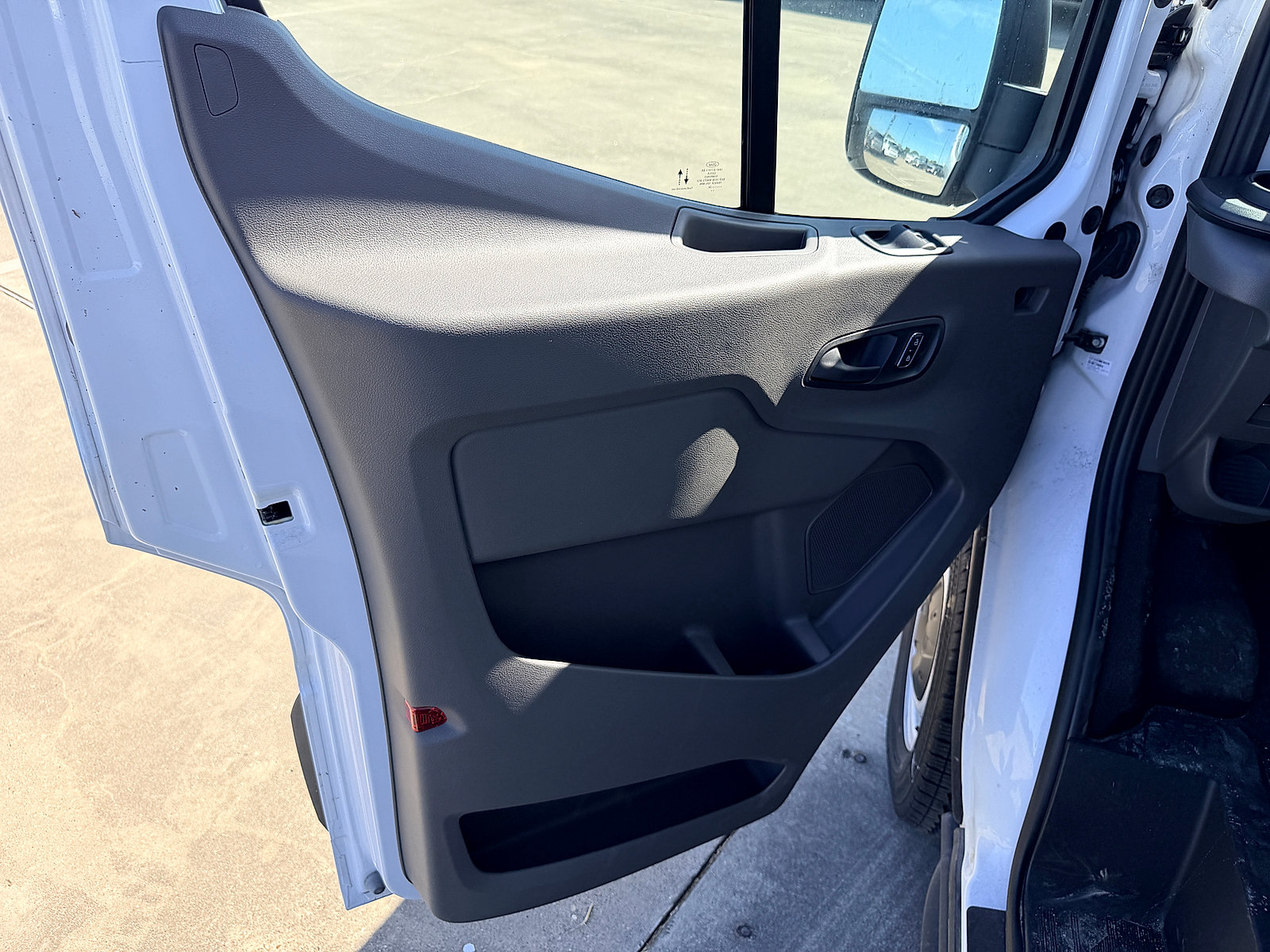 Used 2024 Ford Transit 250 148 Medium Roof RWD image 21