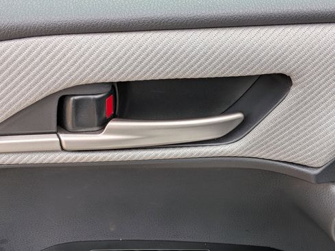 Used 2025 Toyota Camry SE w/ Convenience Package image 12