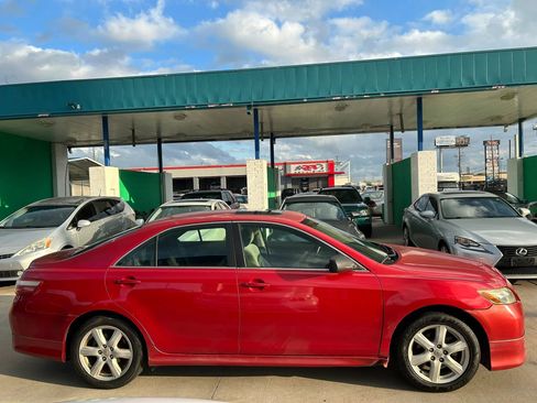 Used 2007 Toyota Camry SE FWD image 6