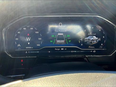 Used 2023 Chevrolet Silverado 1500 LT image 12