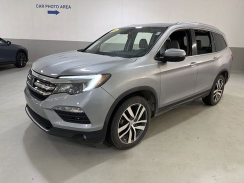 Used 2016 Honda Pilot Touring image 4