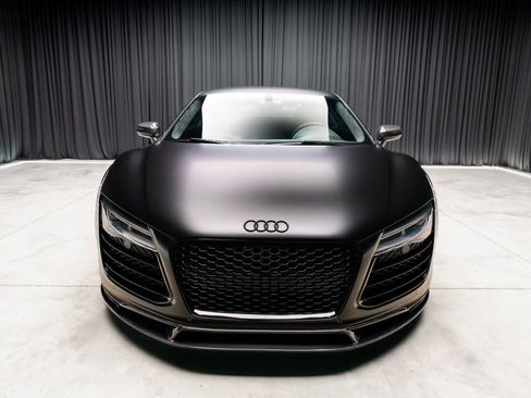Used 2014 Audi R8 V10 image 12