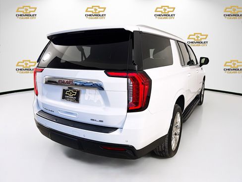 Used 2024 GMC Yukon XL SLE image 7
