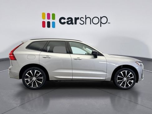 Used 2025 Volvo XC60 B5 Plus image 6