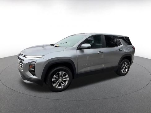 Used 2025 Chevrolet Equinox LT image 8