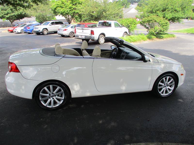 Used 2009 Volkswagen Eos Komfort FWD image 8