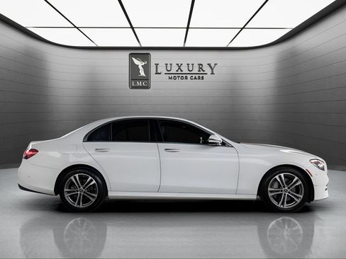 Used 2022 Mercedes-Benz E 350 4MATIC Sedan image 9