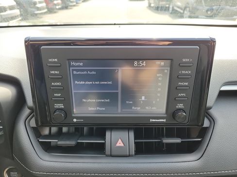 Used 2022 Toyota RAV4 XLE image 33