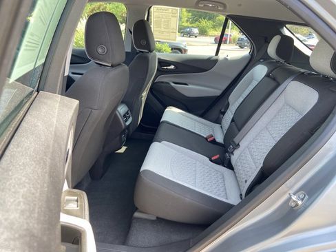 Used 2023 Chevrolet Equinox LS FWD image 16