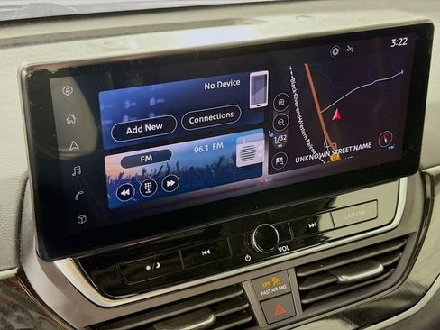 Certified 2023 Nissan Altima 2.5 SR w/ SR Premium Package FWD image 17