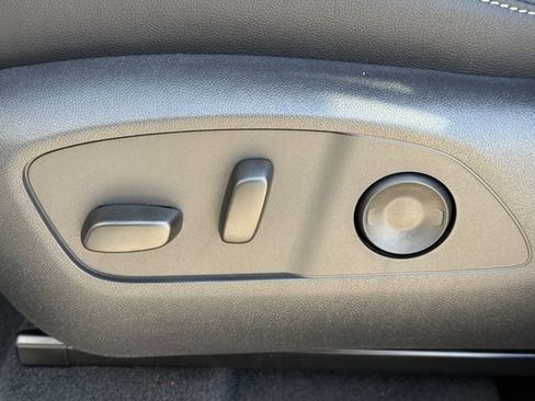 New 2026 Chevrolet Traverse LT image 23