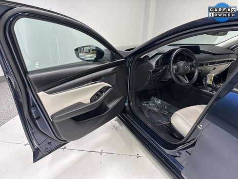 Used 2025 MAZDA MAZDA3 s image 8