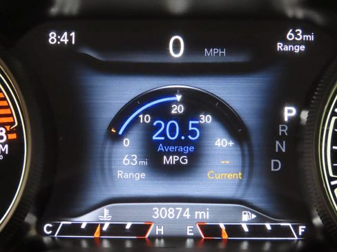 Used 2022 Jeep Cherokee Limited AWD/4WD image 7