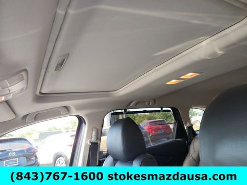 Used 2018 MAZDA CX-9 Touring w/ Touring Premium Package FWD image 4