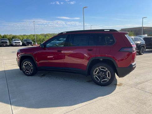New 2026 Jeep Cherokee Laredo AWD/4WD image 1