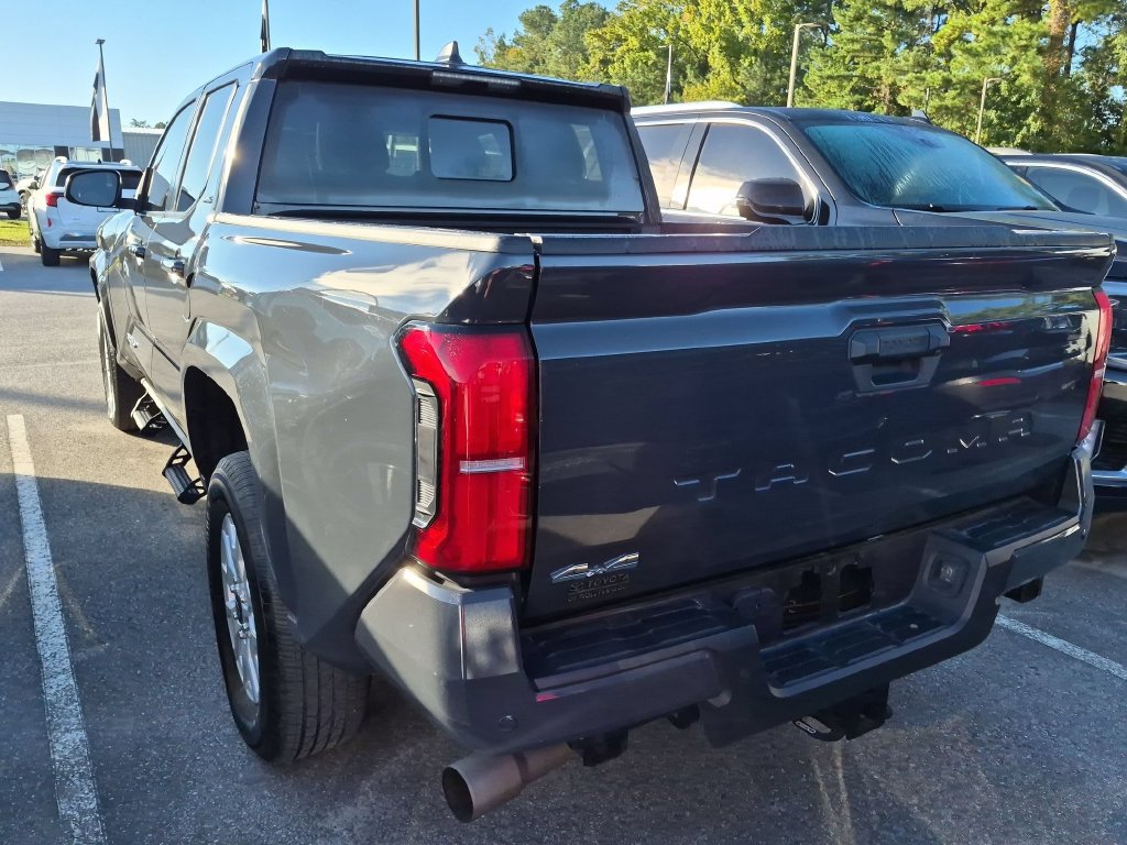 Used 2024 Toyota Tacoma SR5 AWD/4WD image 7