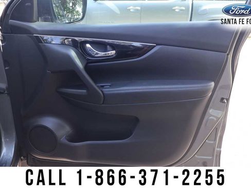 Used 2018 Nissan Rogue Sport SL w/ SL Premium Package FWD image 24