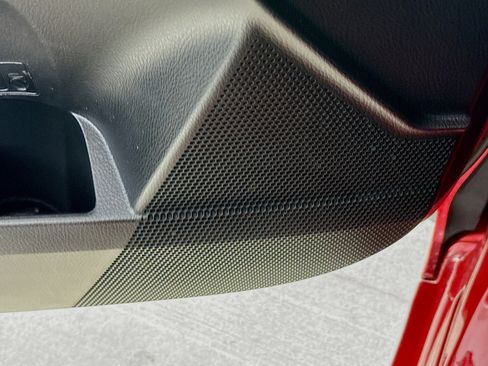 Used 2019 Toyota Corolla LE image 21