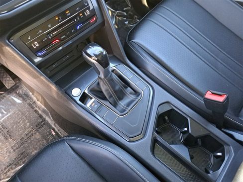 Certified 2023 Volkswagen Tiguan SE image 26
