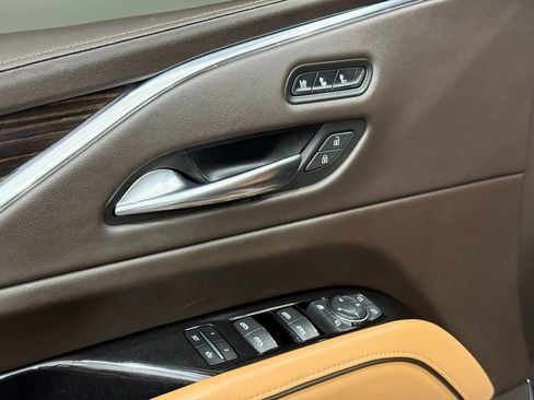 Used 2021 Cadillac Escalade Premium Luxury w/ Driver Assist Tech Package image 20