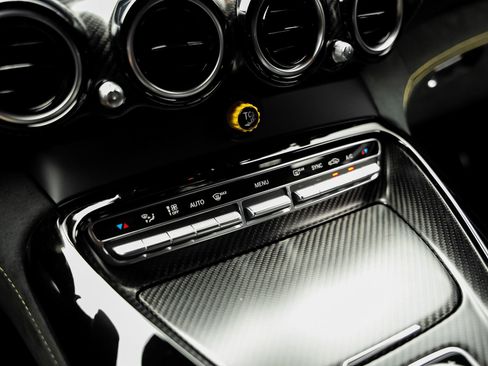 Used 2019 Mercedes-Benz AMG GT R image 53